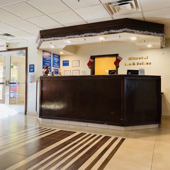 Microtel Inn & Suites - Lobby front desk - Hotels Near Me - Ciudad Juárez, CHH