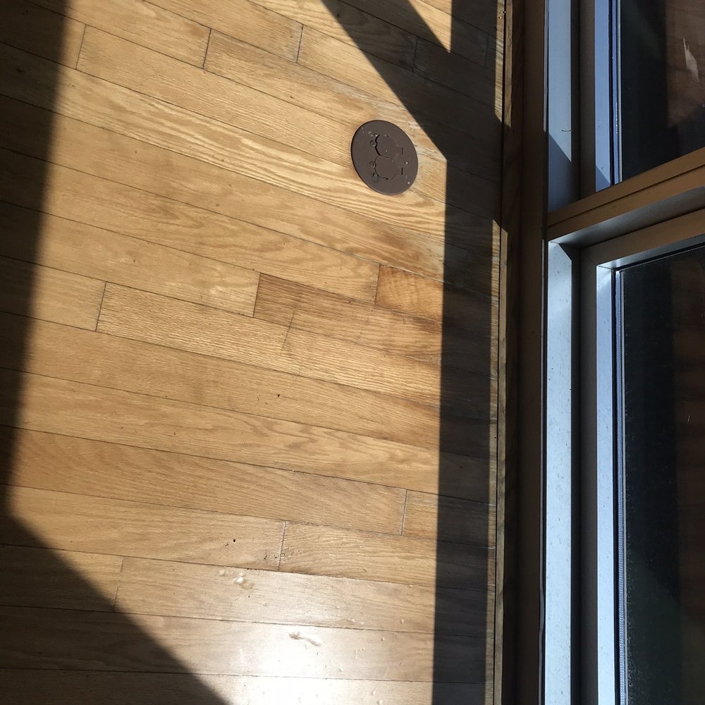 Peter Flooring - Water stains - Flooring Near Me - Chicago, Illinois Peter Flooring - Water stains - Flooring Near Me - Chicago, Illinois