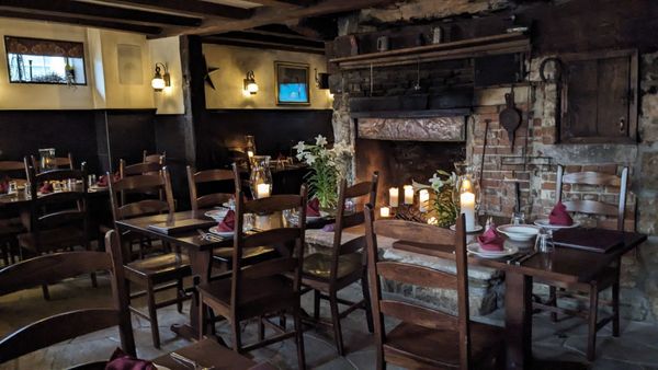 Old Drovers Inn by null