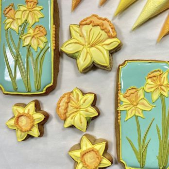Mental Bakedowns And Pastry Attacks - Daffodil themed custom sugar cookies - Custom Cakes Near Me - Little Rock, Arkansas