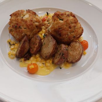 Old Ebbitt Grill - Crab n potatoes n corn - Bars Near Me - Washington, DC, District of Columbia Old Ebbitt Grill - Crab n potatoes n corn - Bars Near Me - Washington, DC, District of Columbia