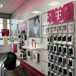 T Mobile - Interior