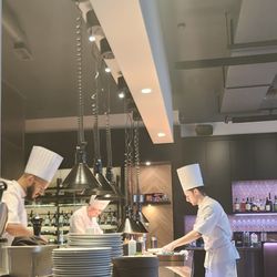 Le 101 - The kitchen - my better half had an excellent view of it.