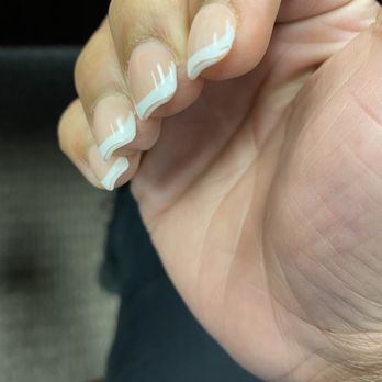Lycoris Nail Lounge - Gel French tip not lasting a week - Nail Salons Near Me - Lewisville, Texas