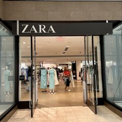 Zara - The Front of the store.