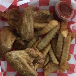 $5 chicken wing box with fries $5 chicken wing box with fries