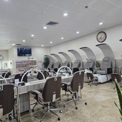 Aloha Crystal Nails & Spa