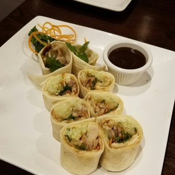 Red Maple - Duck roll - Sushi Bars Near Me - Silver Spring, Maryland