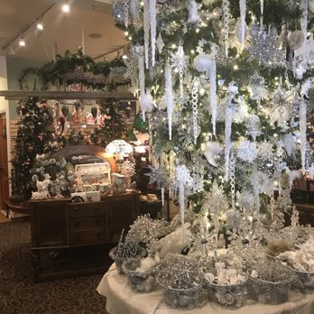 Grizzly Cafe - American Near Me - Wrightwood, California