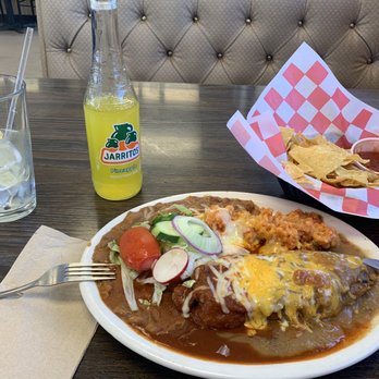 Comet II Drive In & Restaurant - Chili relleno Christmas style - Mexican Near Me - Santa Rosa, New Mexico