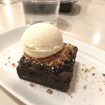 Alma - Brownie Cake Sundae - Cafes Near Me - Minneapolis, Minnesota