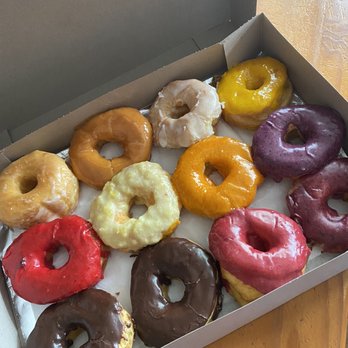 D&D's Place - Donuts Near Me - Chicago, Illinois D&D's Place - Donuts Near Me - Chicago, Illinois