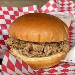 Barefoot's Sandwich Shoppe - Pulled pork sandwich