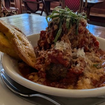 Willow Wood Market Cafe - Breakfast & Brunch Near Me - Graton, California