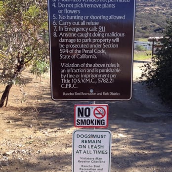 Hummingbird Trail - Trail Rules.  Dogs allowed!  (But on a leash!) - Hiking Near Me - Simi Valley, California