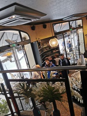 Restaurant Café Père & Fils - Brasserie Terrasse Paris 2 by null