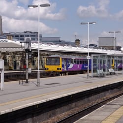 Sheffield Train Station - Sheffield Station Photo from commons.wikimedia.org