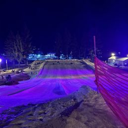 Snow tubing slope