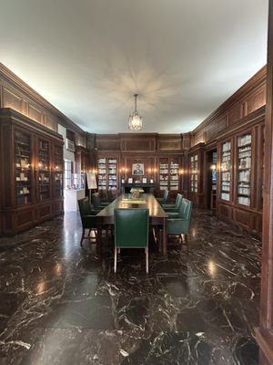 International Museum of Surgical Science by null