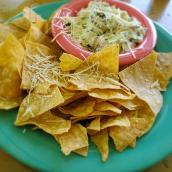 Iggies Oasis Restaurant - Spinach artichoke dip - Dive Bars Near Me - Saint Thomas, Virgin Islands