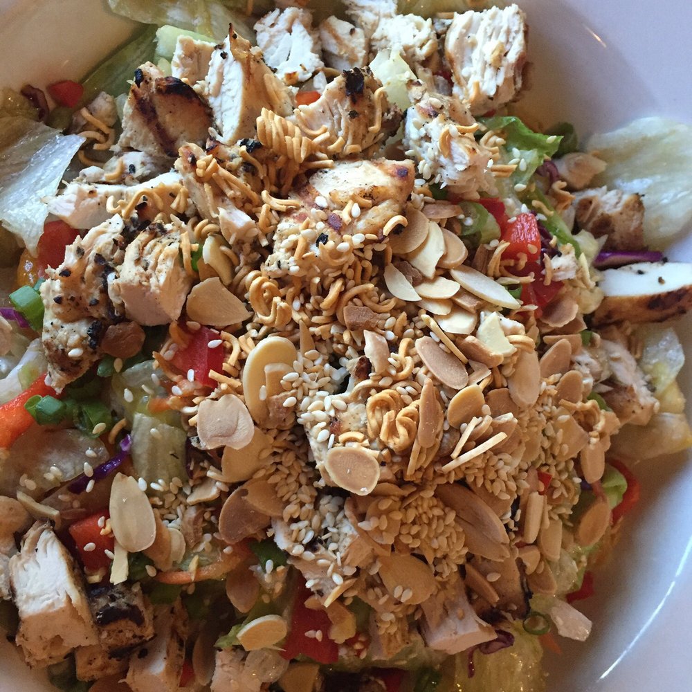 Whistle Binkies Olde World Pub - Mandarin chicken salad - American Near Me - Rochester, Minnesota Whistle Binkies Olde World Pub - Mandarin chicken salad - American Near Me - Rochester, Minnesota