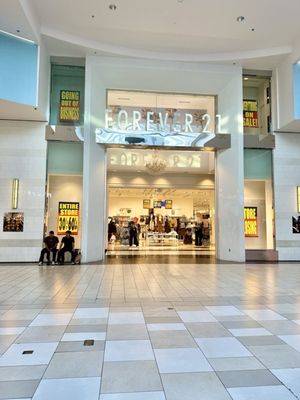 Cerritos Mall by null