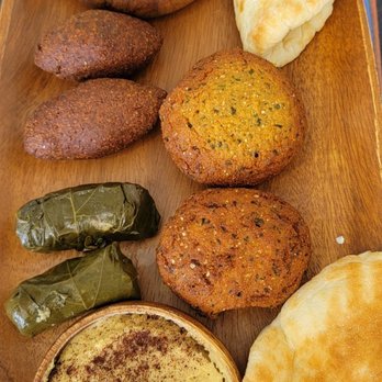 El Chamo Arabe - Mediterranean Sampler - Mediterranean Near Me - Albuquerque, New Mexico