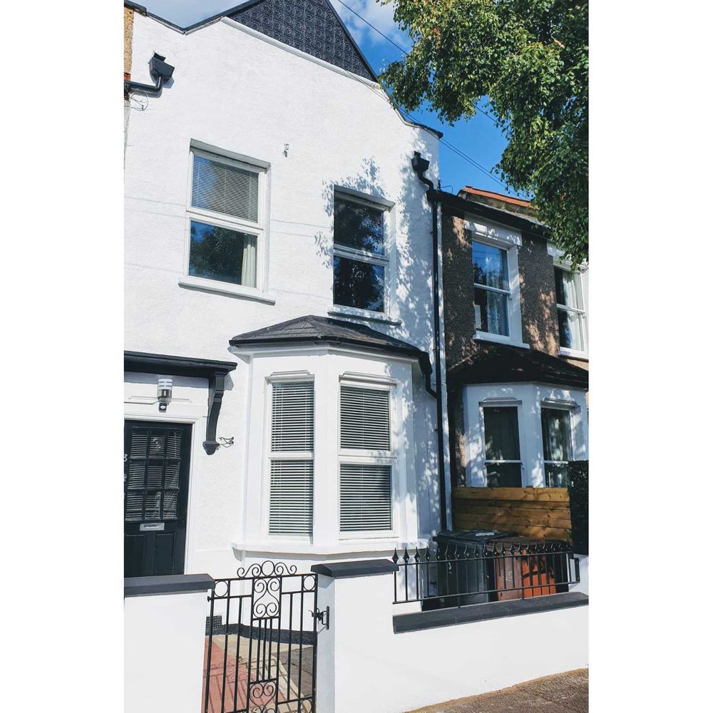 YOUR PROPERTY GUARDIAN Updated July 2024 227 Beehive Lane, Ilford