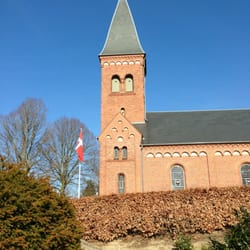 Bredballe Kirke og Kirkegårde
