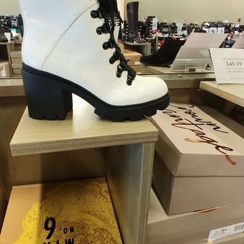 DSW Designer Shoe Warehouse - Cute Boots For Fall - Shoe Stores Near Me - Pembroke Pines, Florida