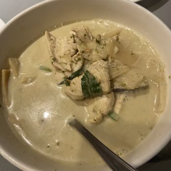 Patra Dining - Green Curry with chicken - Thai Near Me - Upland, California