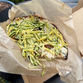 Erewhon - Vegan pizza slice worth th $8! - Juice Bars & Smoothies Near Me - Los Angeles, California Erewhon - Vegan pizza slice worth th $8! - Juice Bars & Smoothies Near Me - Los Angeles, California