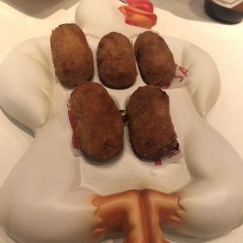 Jaleo - Chicken Croquetas de pollo - Spanish Near Me - Las Vegas, Nevada Jaleo - Chicken Croquetas de pollo - Spanish Near Me - Las Vegas, Nevada