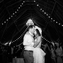 Bluestem Farm & Events - Dance floor