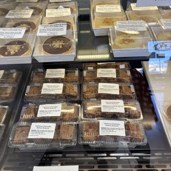La Tour Bakehouse - Bakeries Near Me - Honolulu, Hawaii