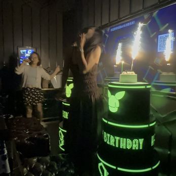 J Plus - Cake stand - Karaoke Near Me - Flushing, New York