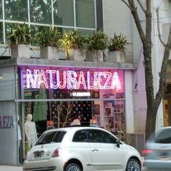 Naturaleza Música - Buena tienda vinilos