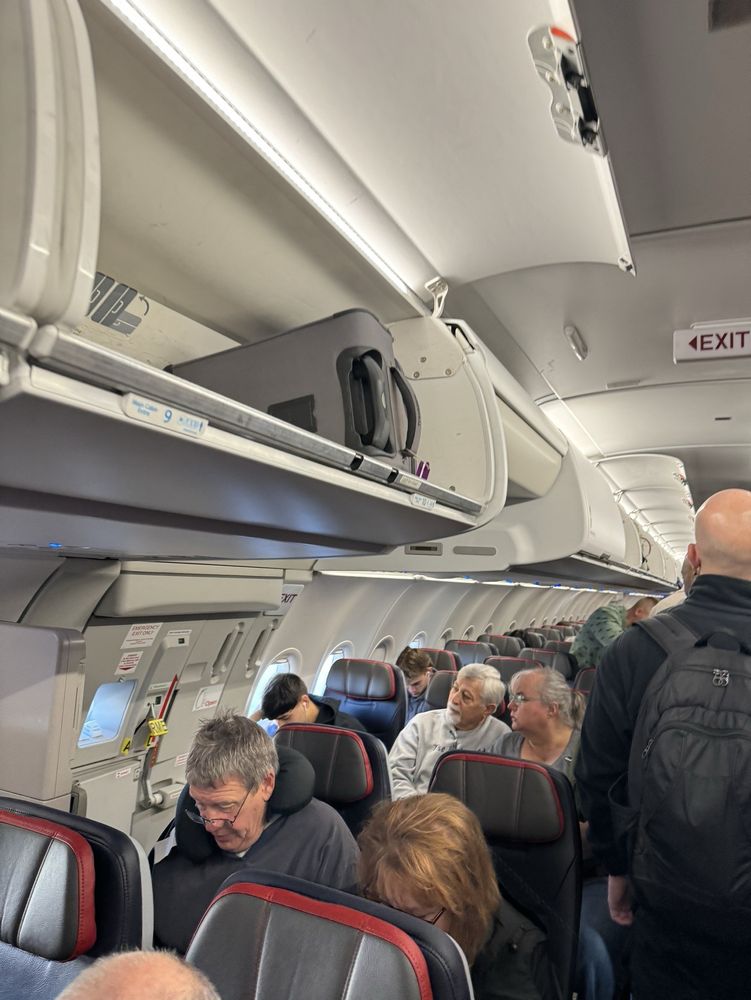 AMERICAN AIRLINES - Updated January 2026 - 99 Photos & 441 Reviews