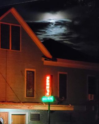 Sonny's Place by null