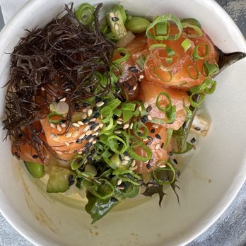 Maguro Spot - Small bowl - Seafood Near Me - Honolulu, Hawaii Maguro Spot - Small bowl - Seafood Near Me - Honolulu, Hawaii