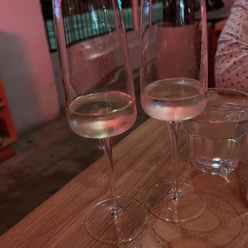 Ospi Venice - Complimentary "glasses" of prosecco - Italian Near Me - Venice, California