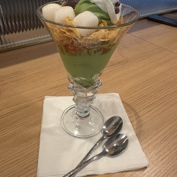 Tendon Kohaku - Parfait with warabi mochi in bottom. - Japanese Near Me - Bellevue, Washington