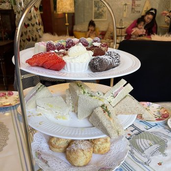 Dartealing Lounge - Full set with scones - Tea Rooms Near Me - San Francisco, California Dartealing Lounge - Full set with scones - Tea Rooms Near Me - San Francisco, California