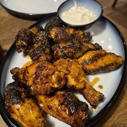 Toss & Fire Wood-Fired Pizza - YUM these wings!