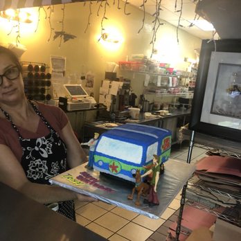 Olivera's Cake Gallery - Custom Cakes Near Me - Hemet, California