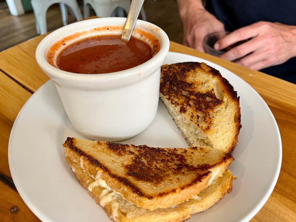 Bird's Nest Cafe