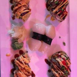 Kori Fusion - Hotate, red dragon, and TN roll. Yum.