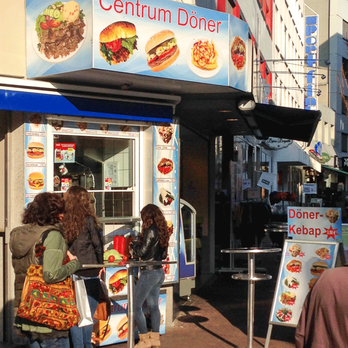 Centrum Döner - Typische Schönwetter-Mahlzeit - Kebab Near Me - Mainz, RP Centrum Döner - Typische Schönwetter-Mahlzeit - Kebab Near Me - Mainz, RP
