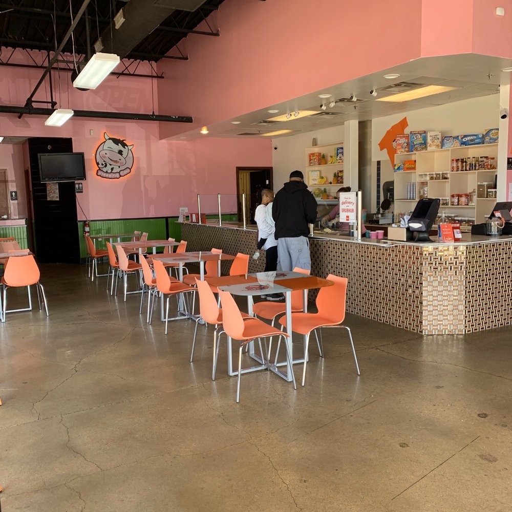 Freezing Cow OKC - the inside of a restaurant - Ice Cream & Frozen Yogurt Near Me - Oklahoma City, Oklahoma