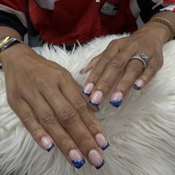 Acryliq Nails
